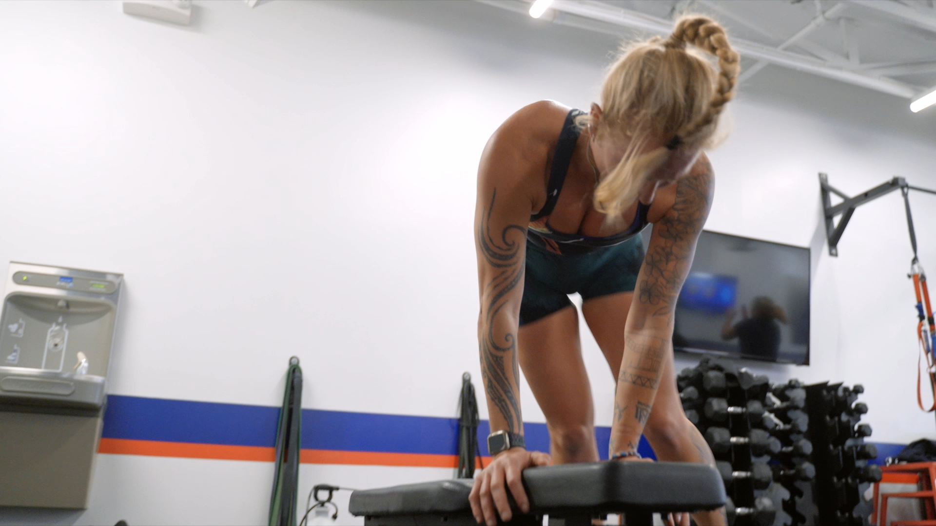 A group of people during their F45 first time workout at F45 Downtown LA